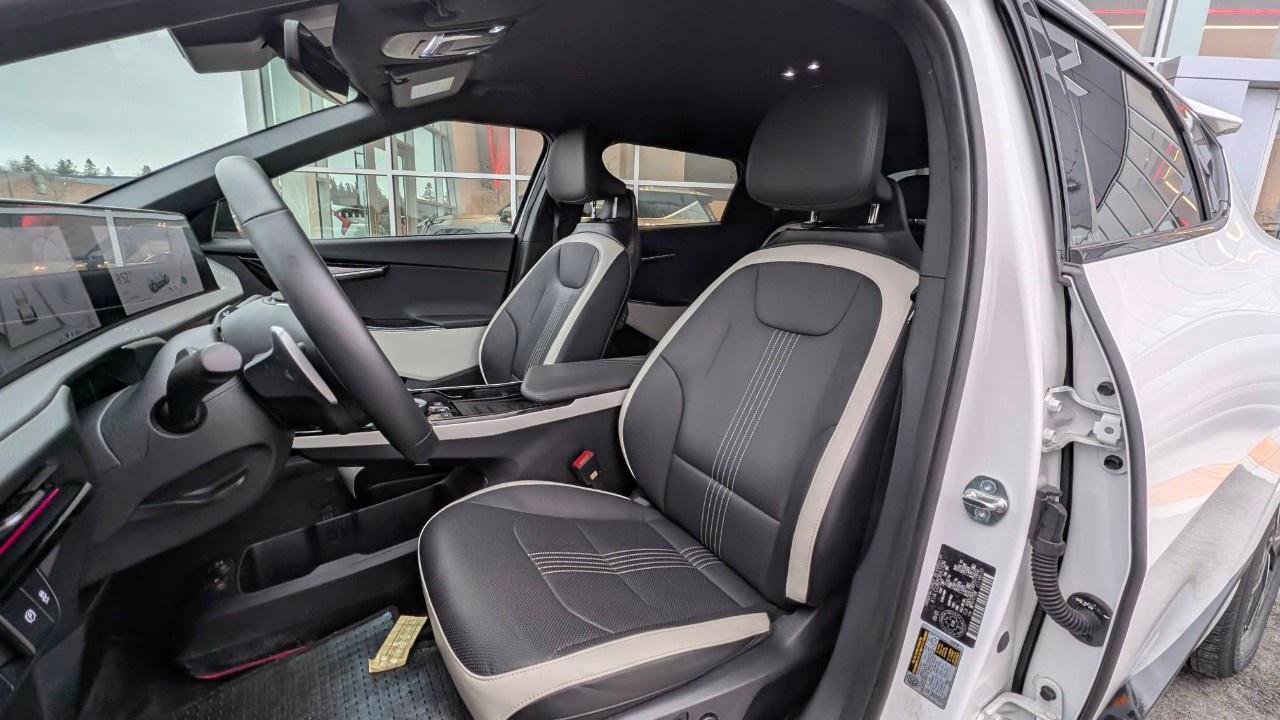 2024 Kia EV6 Land w/GT-Line Pkg 1 AWD Photo