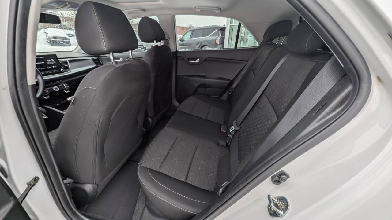 2023 Kia Rio 5-Door LX Premium IVT Photo