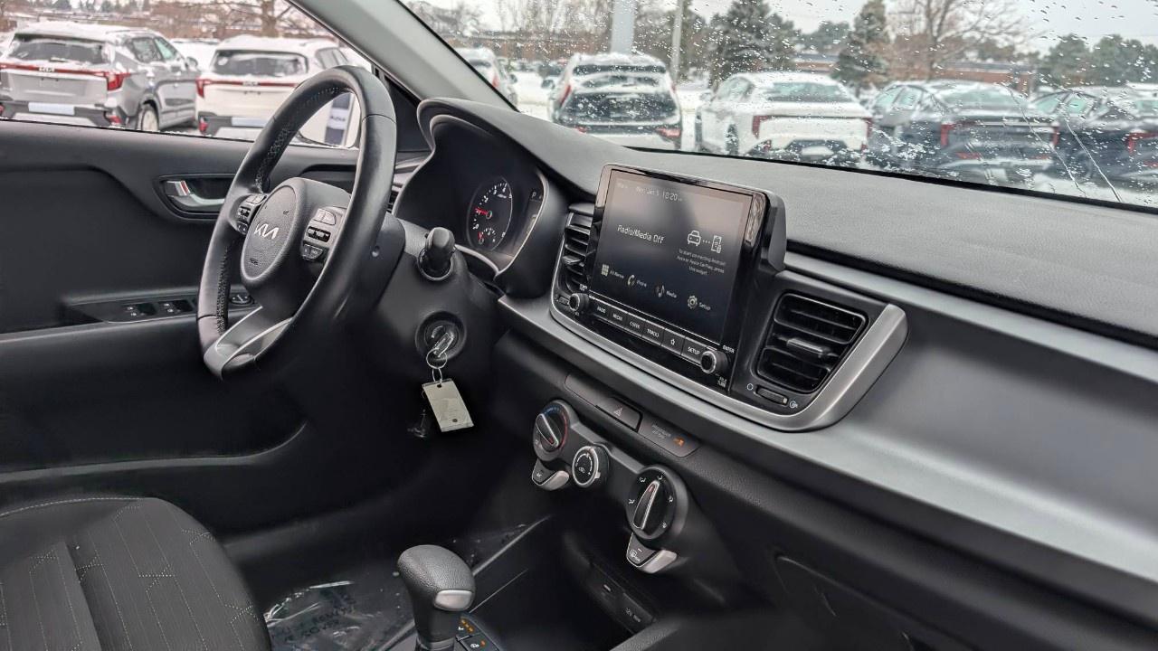 2023 Kia Rio 5-Door LX Premium IVT Photo