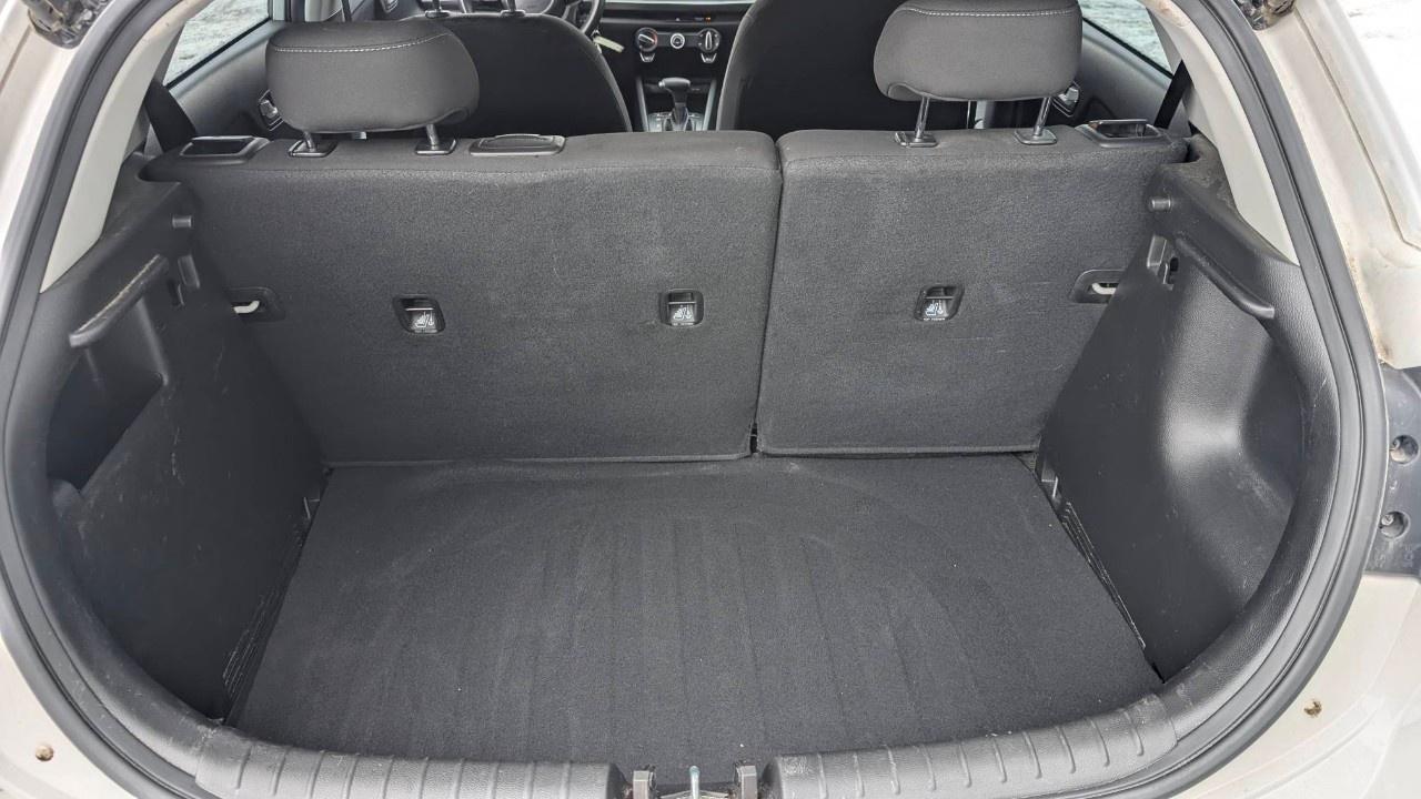 2023 Kia Rio 5-Door LX Premium IVT Photo