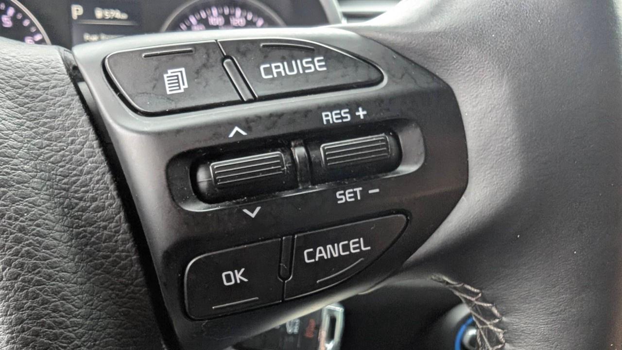 2023 Kia Rio 5-Door LX Premium IVT Photo