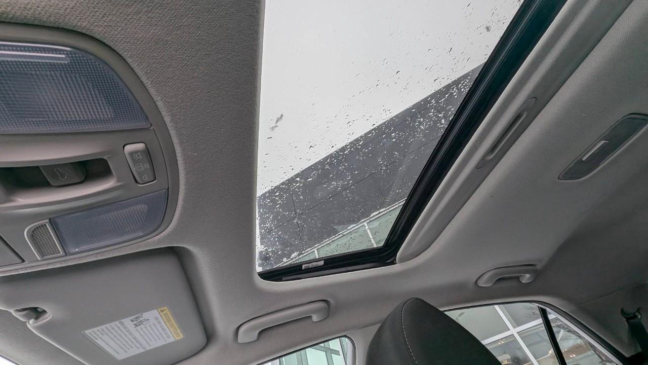 2023 Kia Rio 5-Door LX Premium IVT Photo