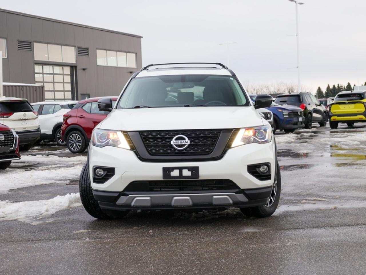 2020 Nissan Pathfinder SL Premium  - Sunroof -  Navigation - $149 B/W Photo