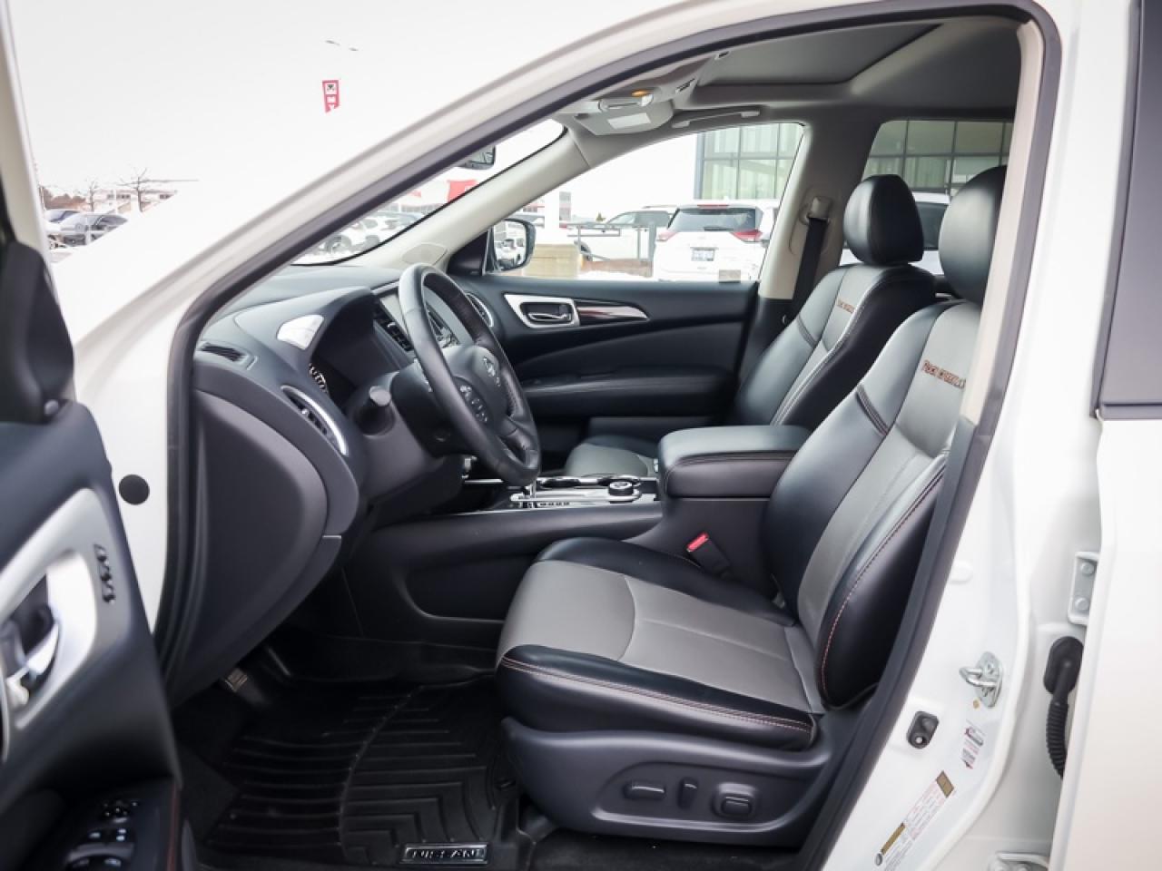 2020 Nissan Pathfinder SL Premium  - Sunroof -  Navigation - $149 B/W Photo
