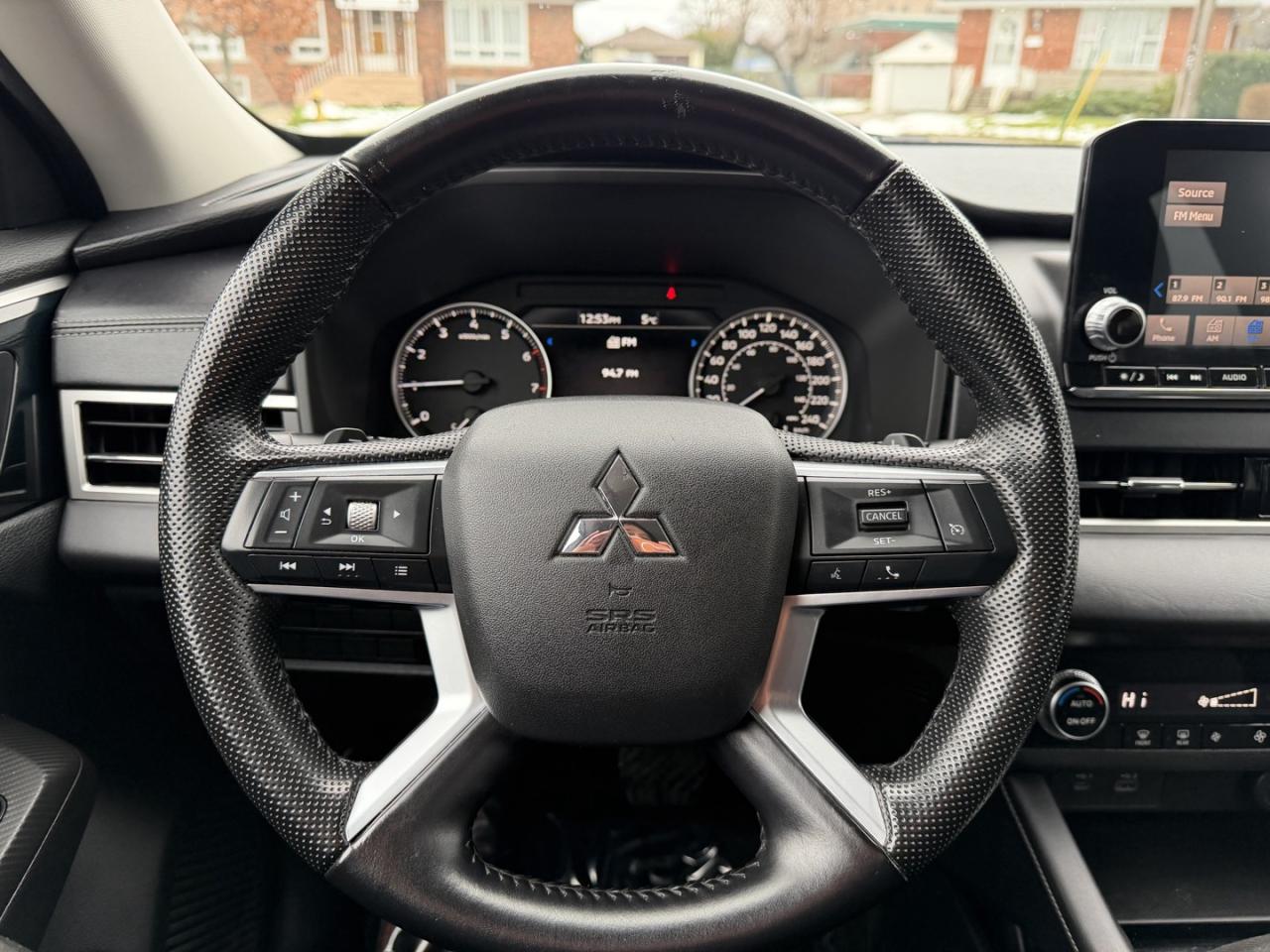 2022 Mitsubishi Outlander ES 4WD Photo