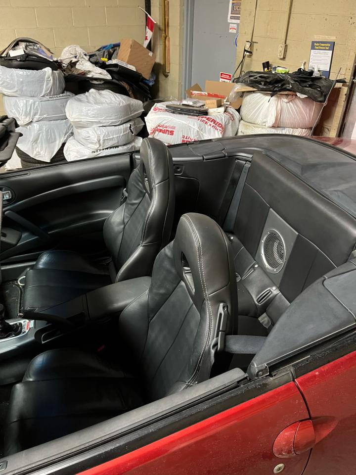 2011 Mitsubishi Eclipse GT-P CONVERTIBLE V6 ONLY 173K KMS!! 6 SPEED MANUAL Photo