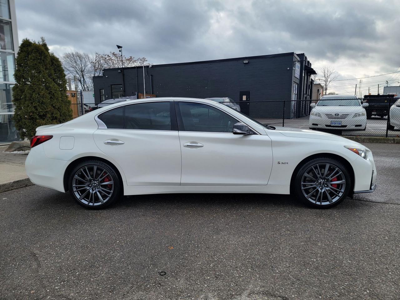 2018 Infiniti Q50 RED SPORT Photo3