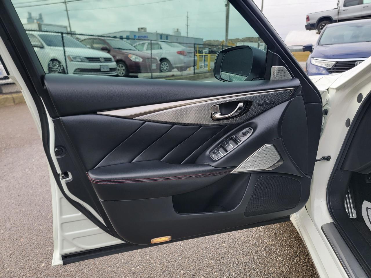 2018 Infiniti Q50 RED SPORT Photo