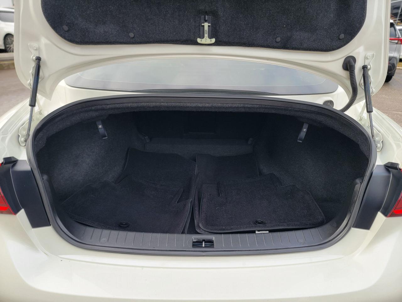 2018 Infiniti Q50 RED SPORT Photo