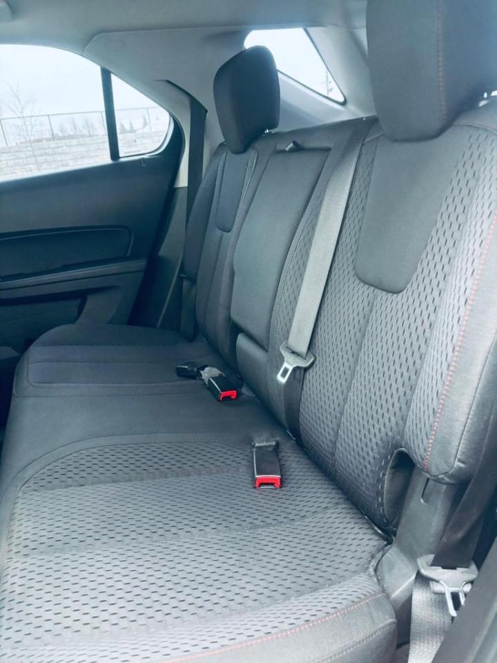 2013 Chevrolet Equinox LS Front-wheel Drive Sport Utility Automatic Photo