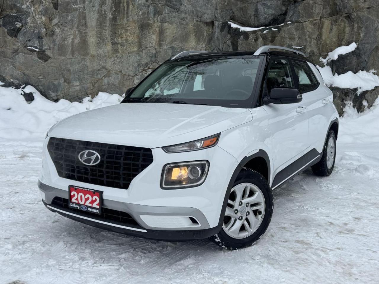 2022 Hyundai Venue Preferred IVT w/Two-Tone Photo0