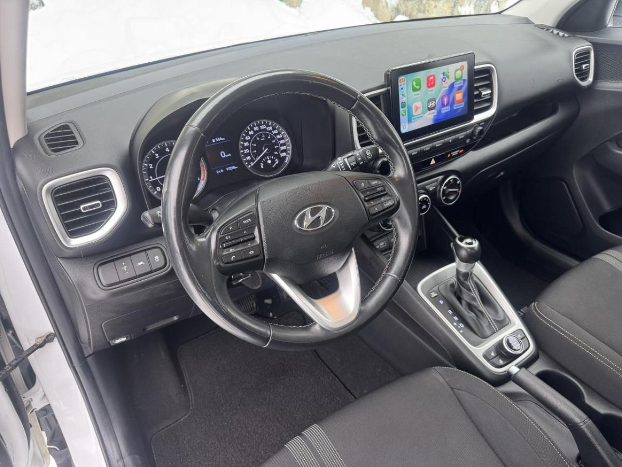 2022 Hyundai Venue Preferred IVT w/Two-Tone Photo