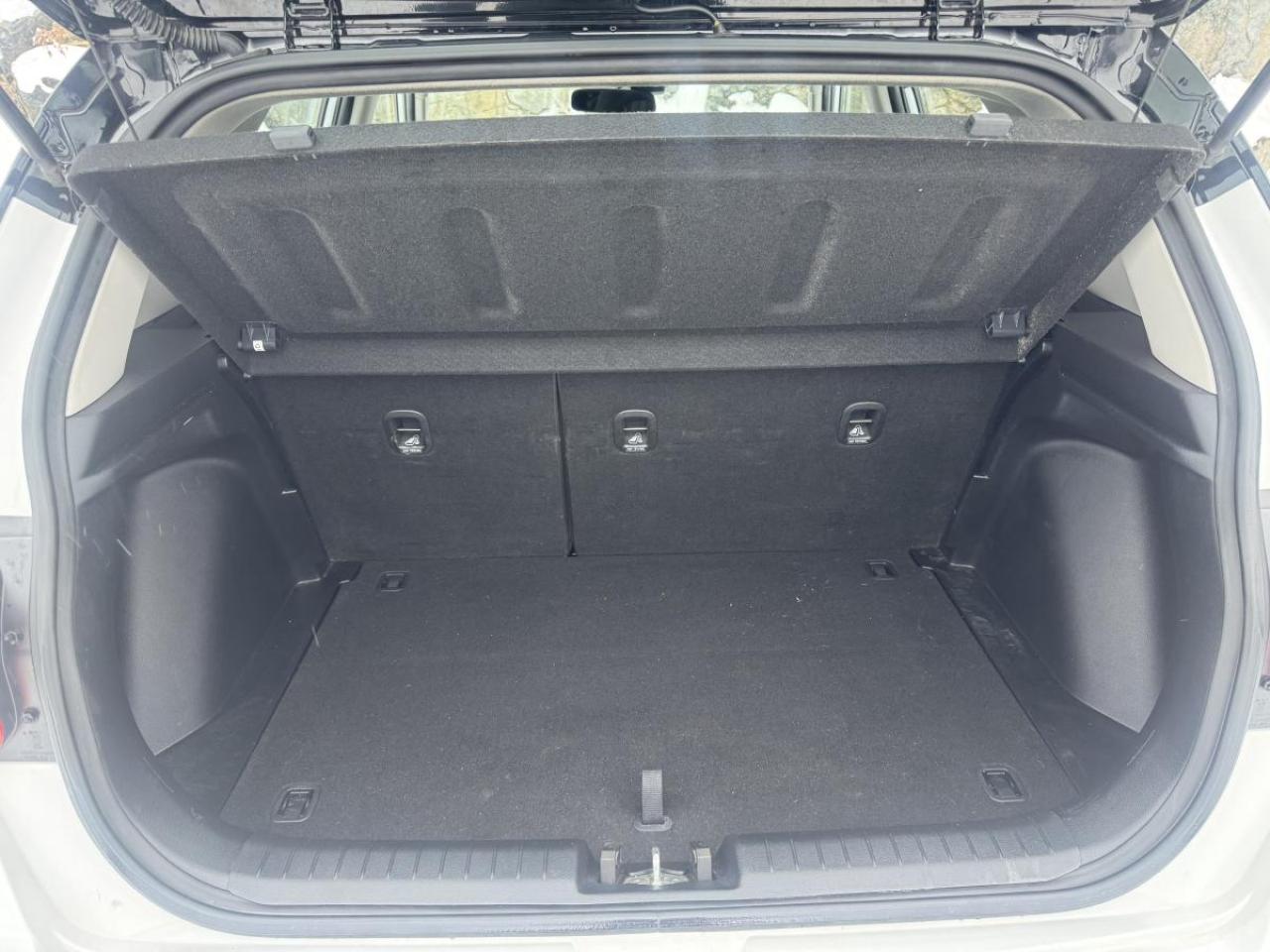 2022 Hyundai Venue Preferred IVT w/Two-Tone Photo