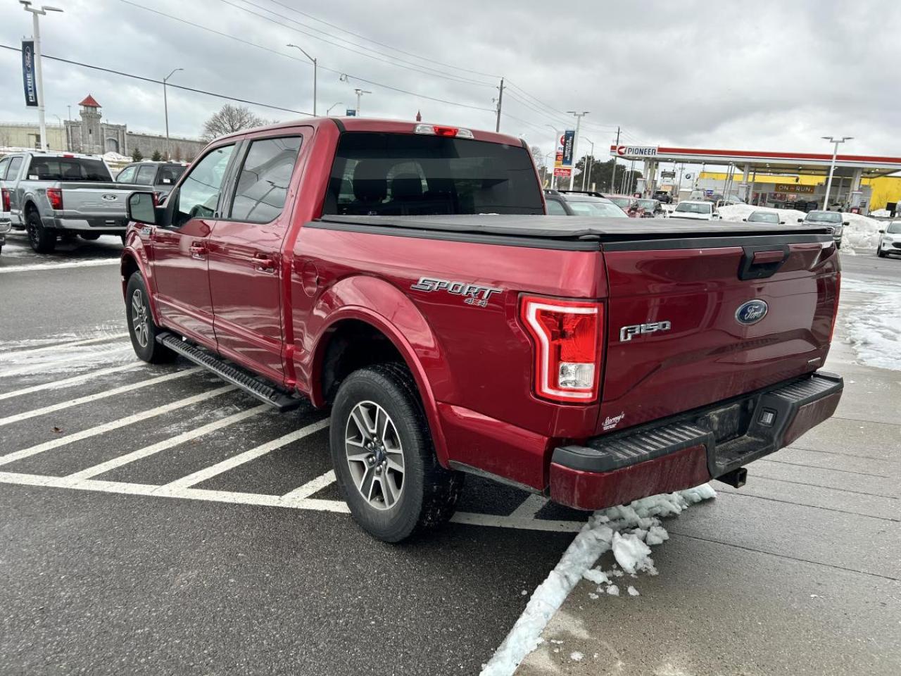 2016 Ford F-150 XLT Photo