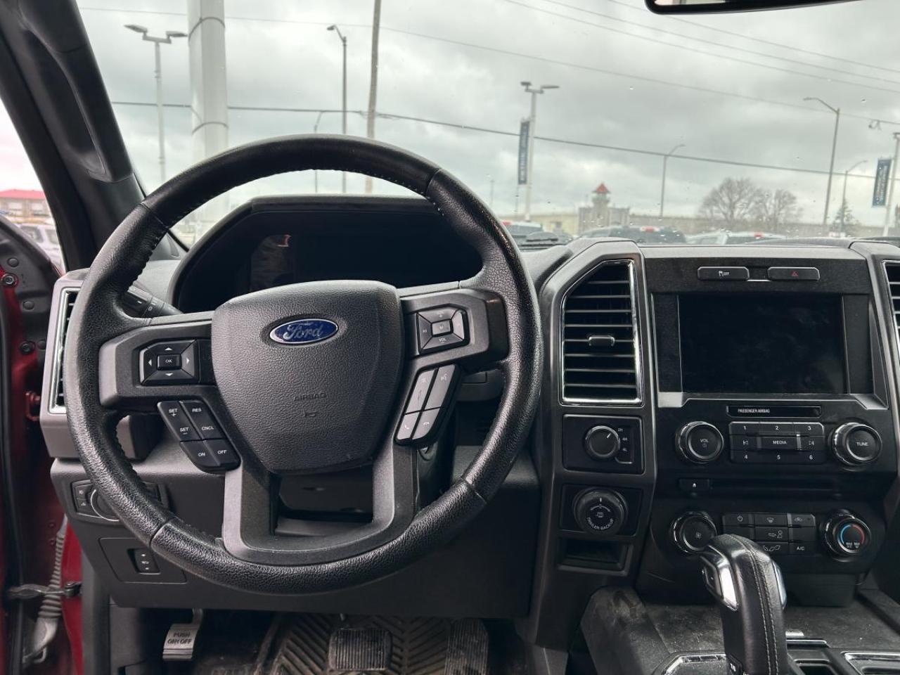 2016 Ford F-150 XLT Photo