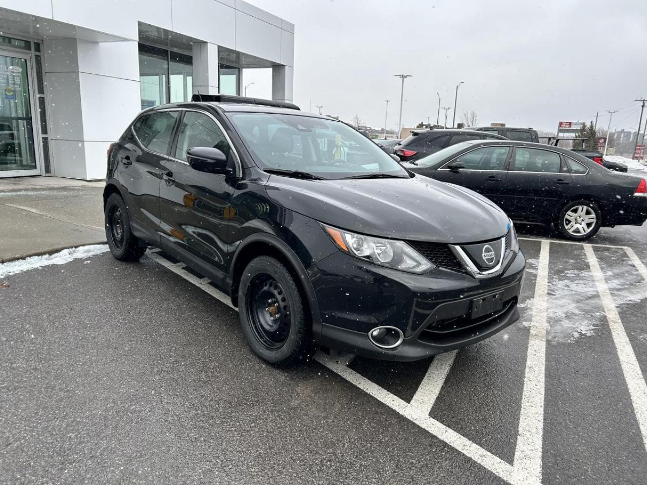 2019 Nissan Qashqai SV Photo2