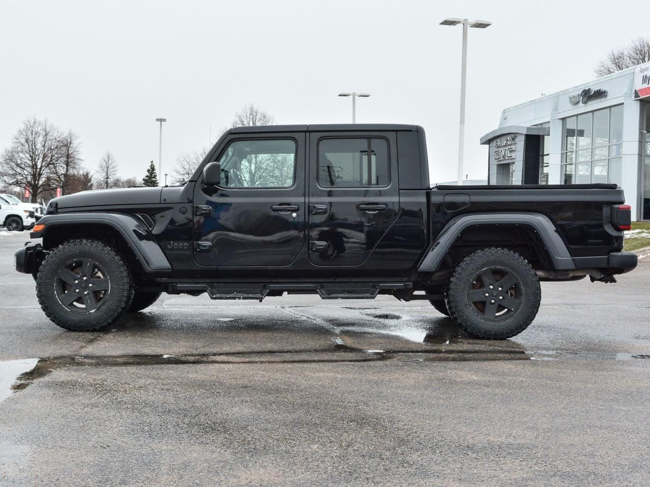 2022 Jeep Gladiator Sport S Photo2