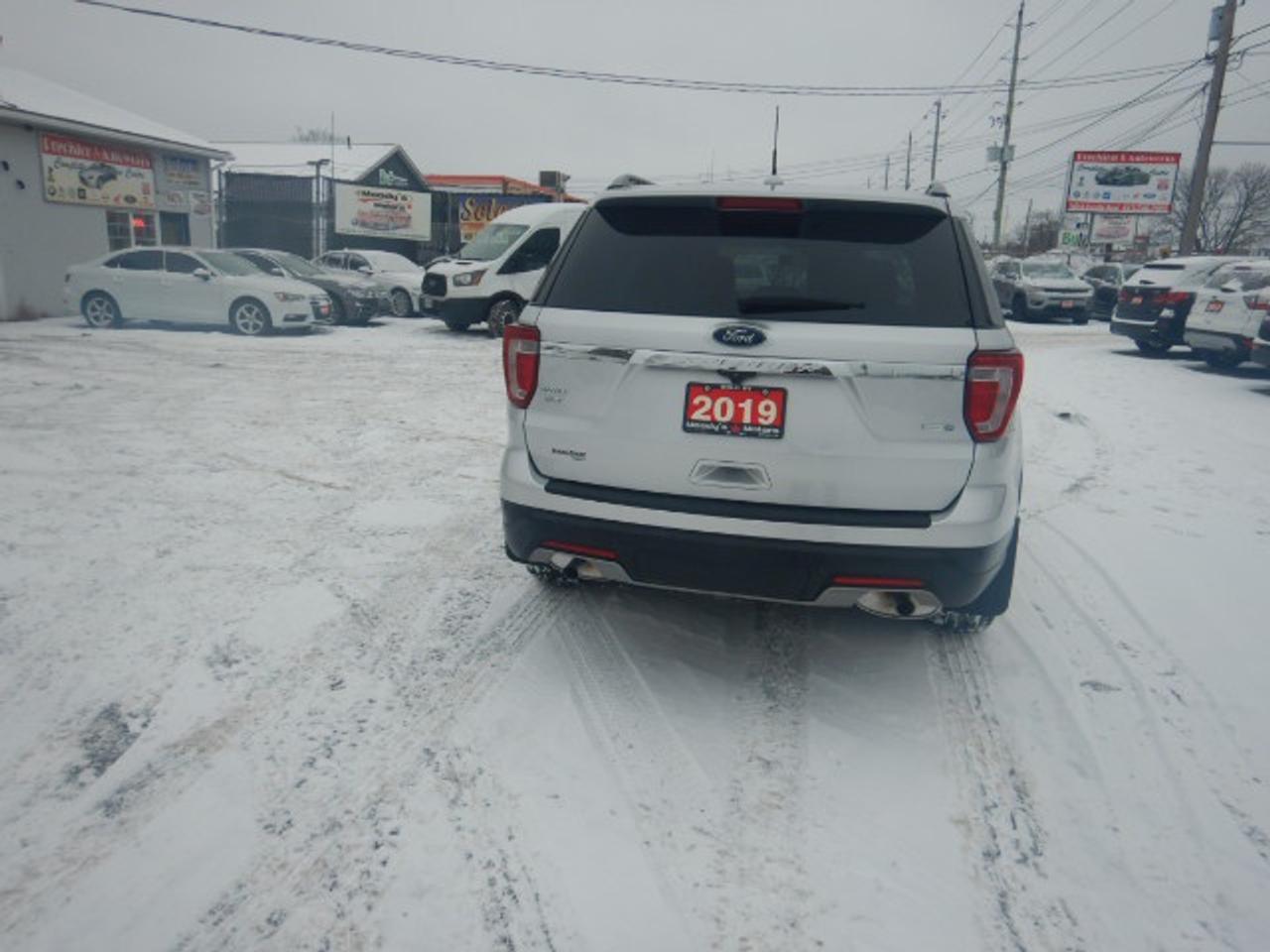 2019 Ford Explorer XLT Photo