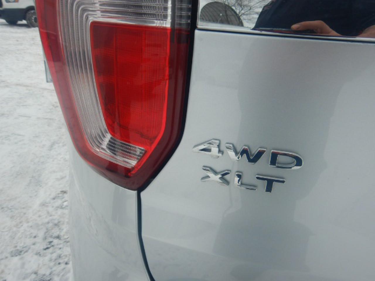 2019 Ford Explorer XLT Photo