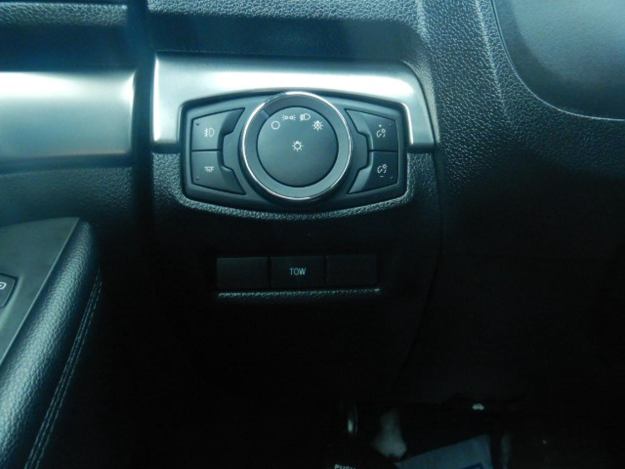 2019 Ford Explorer XLT Photo