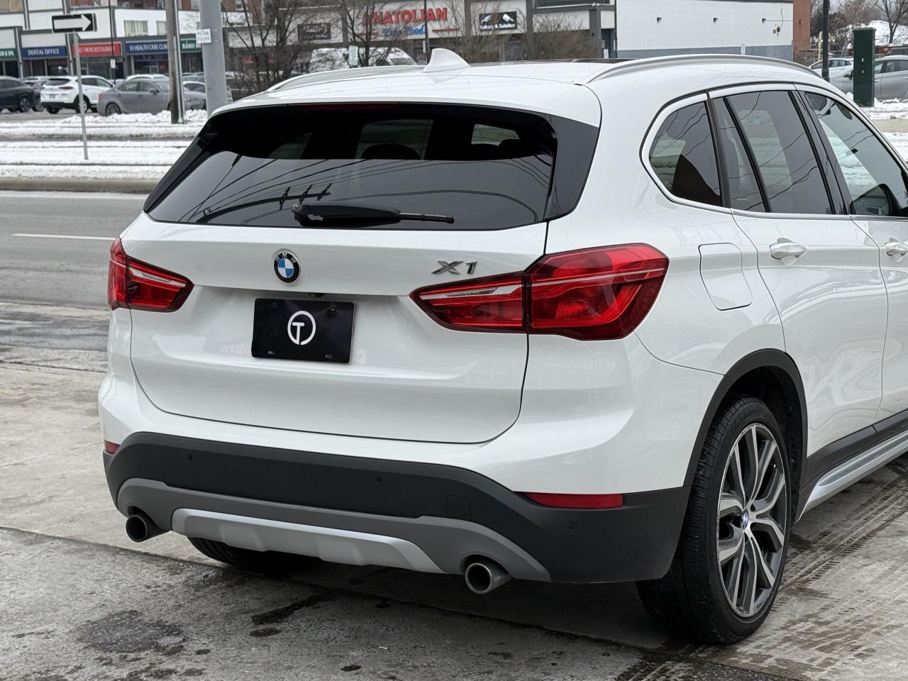 2016 BMW X1 | PREMIUM | NAVI | BACK UP CAMERA Photo
