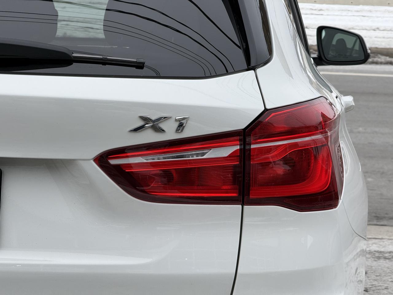 2016 BMW X1 | PREMIUM | NAVI | BACK UP CAMERA Photo