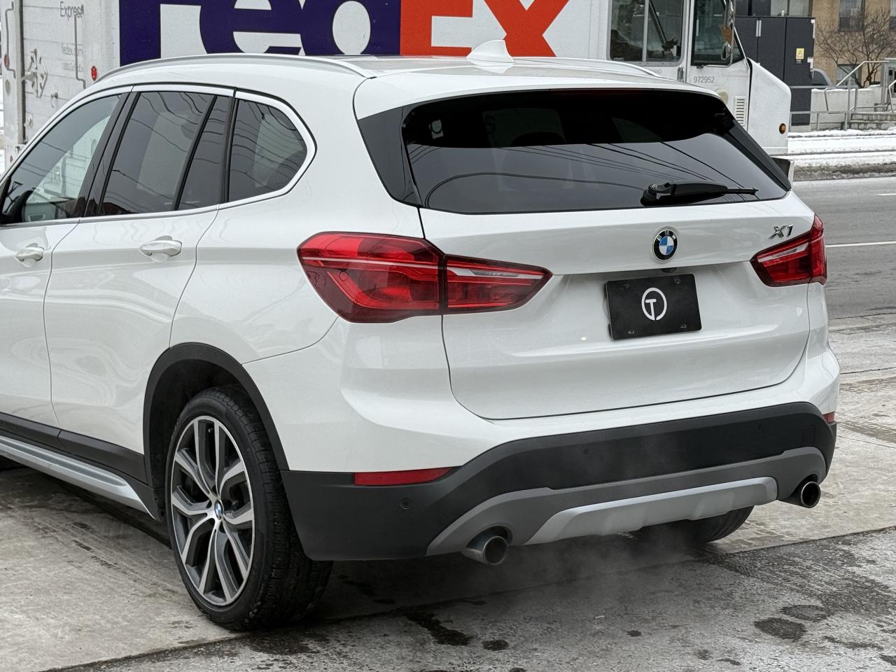 2016 BMW X1 | PREMIUM | NAVI | BACK UP CAMERA Photo