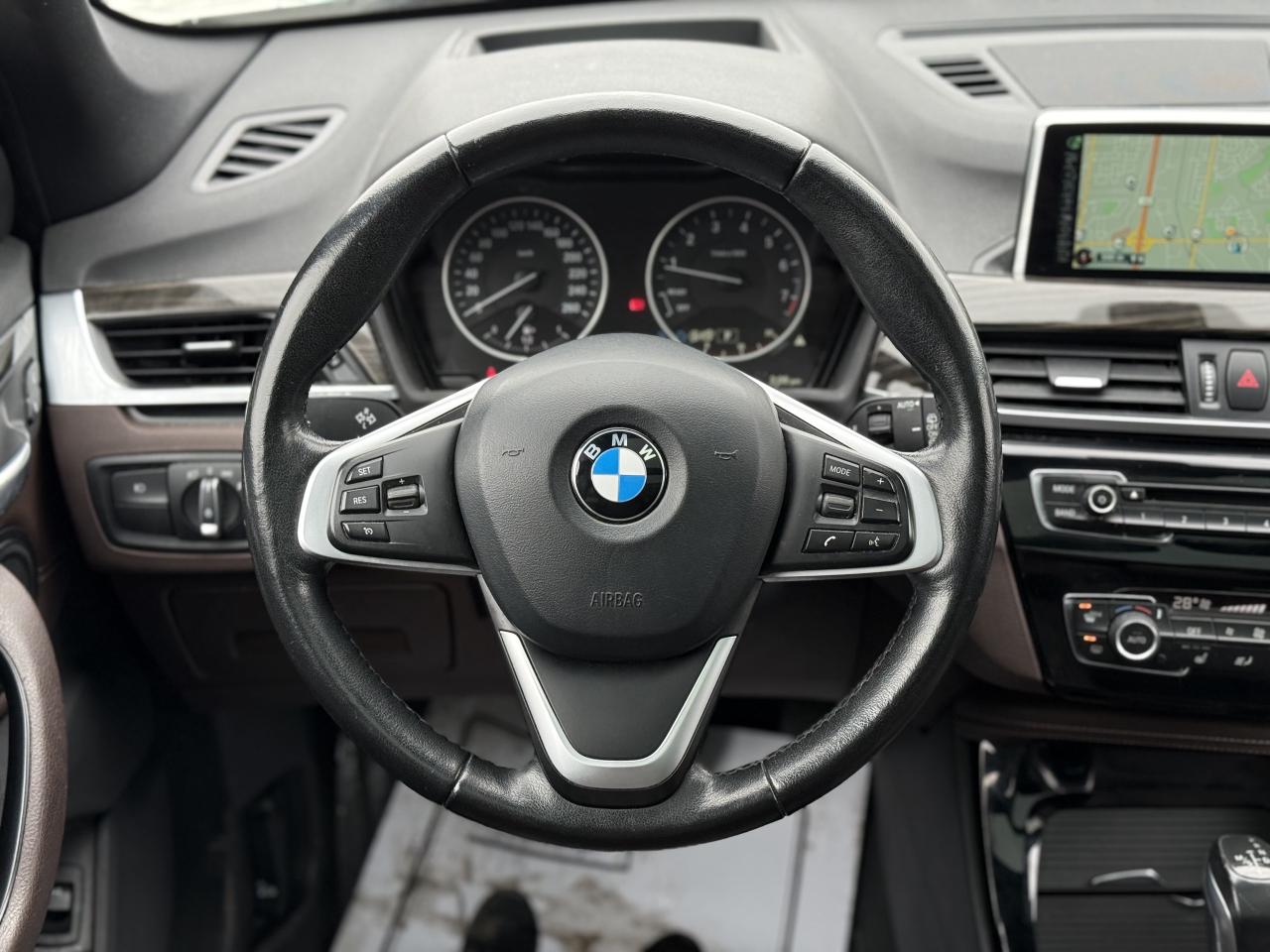 2016 BMW X1 | PREMIUM | NAVI | BACK UP CAMERA Photo