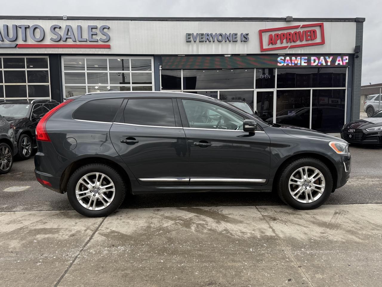 2015 Volvo XC60 T5 PREMIER PLUS | PANO | BACK UP CAMERA Photo