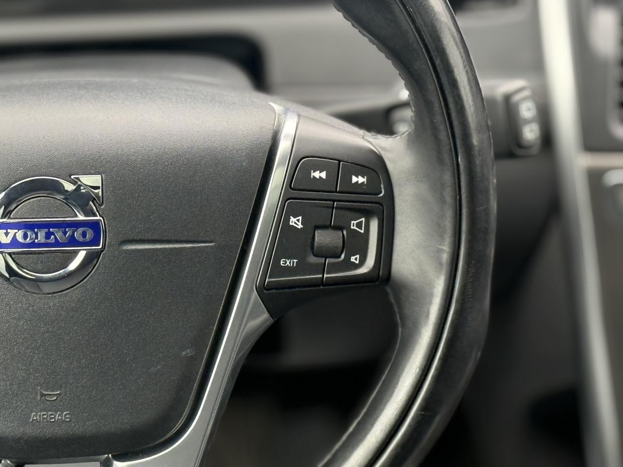 2015 Volvo XC60 T5 PREMIER PLUS | PANO | BACK UP CAMERA Photo