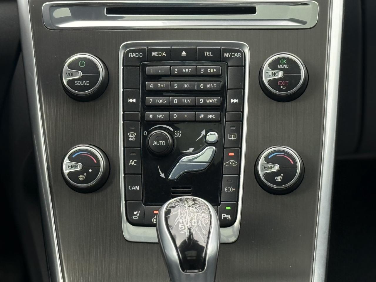 2015 Volvo XC60 T5 PREMIER PLUS | PANO | BACK UP CAMERA Photo