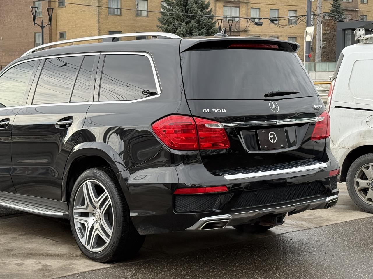 2015 Mercedes-Benz GL-Class GL550 //AMG PKG | PANO | REAR TVS | 360 CAMERA Photo