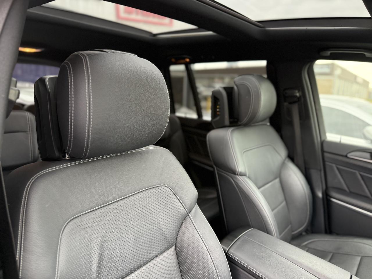 2015 Mercedes-Benz GL-Class GL550 //AMG PKG | PANO | REAR TVS | 360 CAMERA Photo