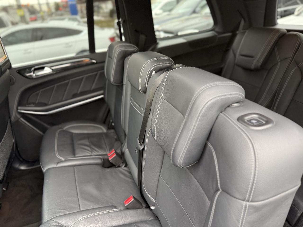 2015 Mercedes-Benz GL-Class GL550 //AMG PKG | PANO | REAR TVS | 360 CAMERA Photo