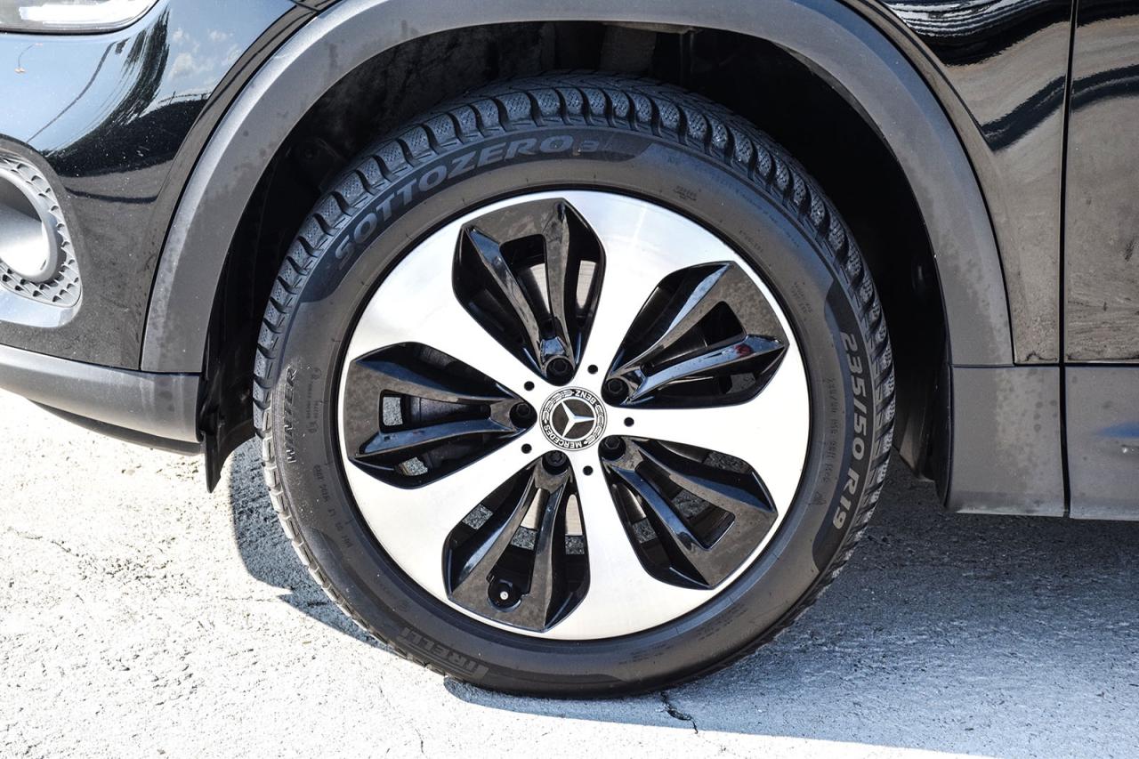 2023 Mercedes-Benz GLB-Class GLB 250 4MATIC NO ACCIDENT DIGITAL DASH PANO ROOF Photo2