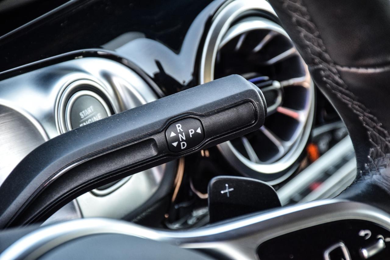 2023 Mercedes-Benz GLB-Class GLB 250 4MATIC NO ACCIDENT DIGITAL DASH PANO ROOF Photo