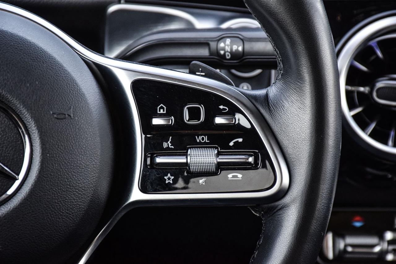 2023 Mercedes-Benz GLB-Class GLB 250 4MATIC NO ACCIDENT DIGITAL DASH PANO ROOF Photo