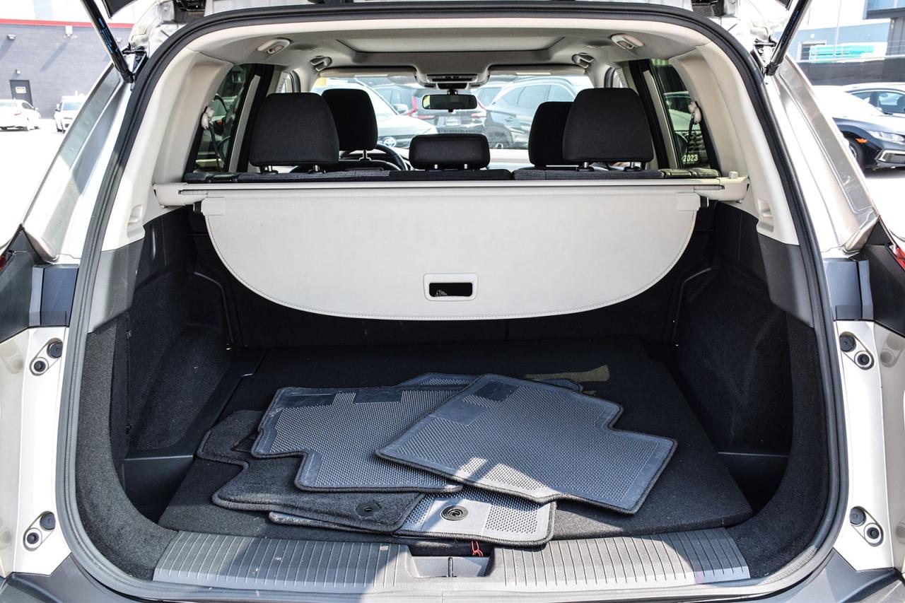 2023 Nissan Rogue SV NO ACCIDENTS PANO ROOF BLINDSPOT MONITOR Photo3