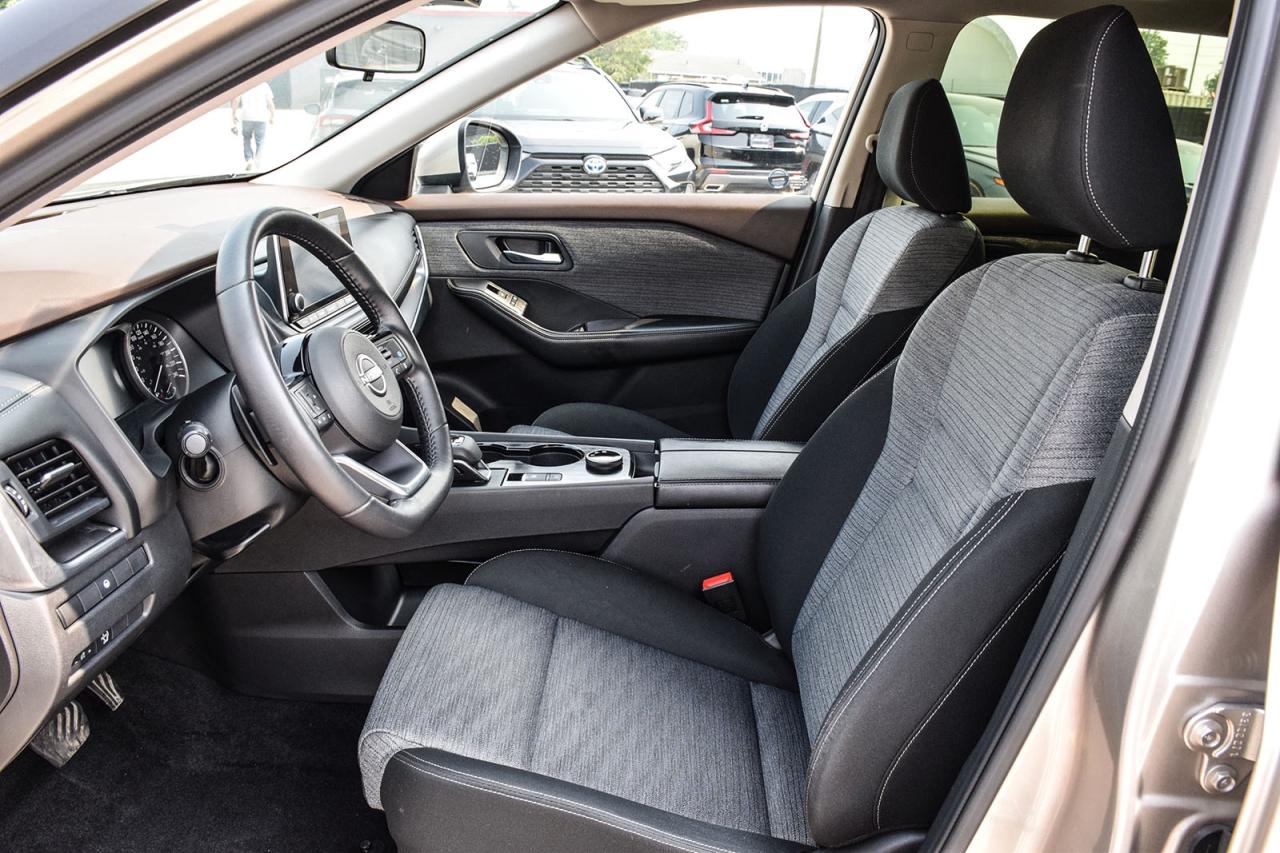 2023 Nissan Rogue SV NO ACCIDENTS PANO ROOF BLINDSPOT MONITOR Photo