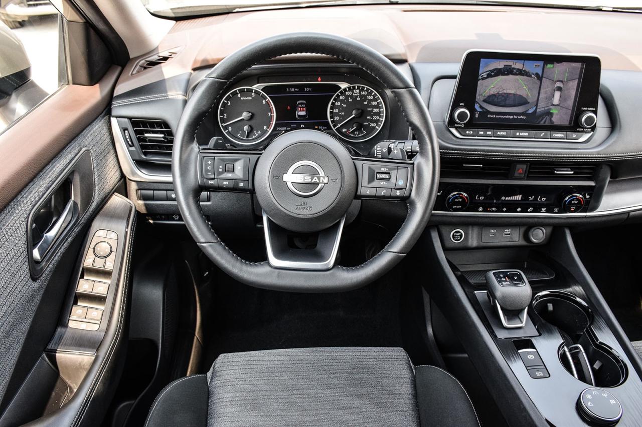 2023 Nissan Rogue SV NO ACCIDENTS PANO ROOF BLINDSPOT MONITOR Photo