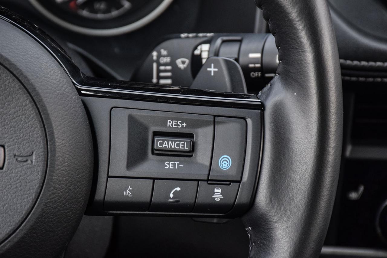 2023 Nissan Rogue SV NO ACCIDENTS PANO ROOF BLINDSPOT MONITOR Photo