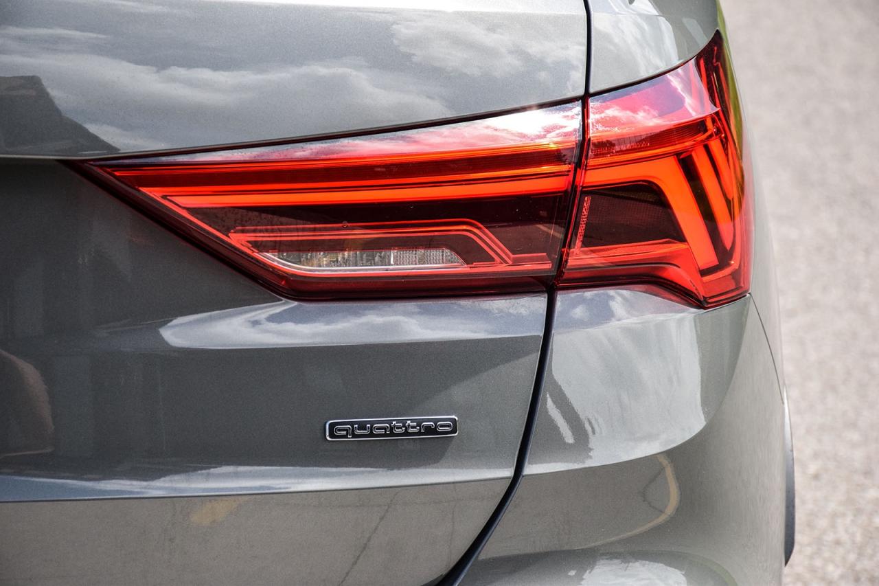 2023 Audi Q3 PROGRESSIV NO ACCIDENTS PANO ROOF Photo2