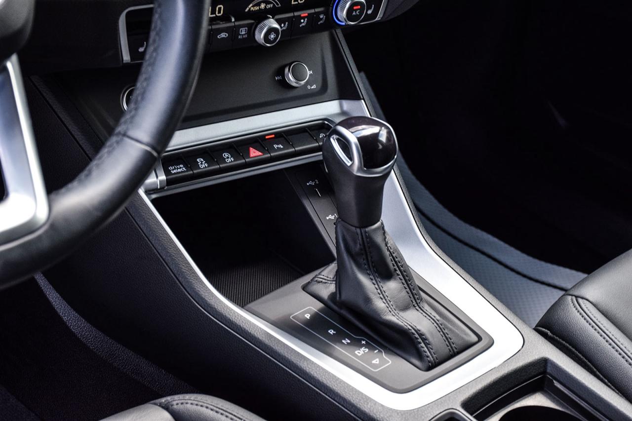 2023 Audi Q3 Progressiv No Accidents Panoroof BSM LDW Photo