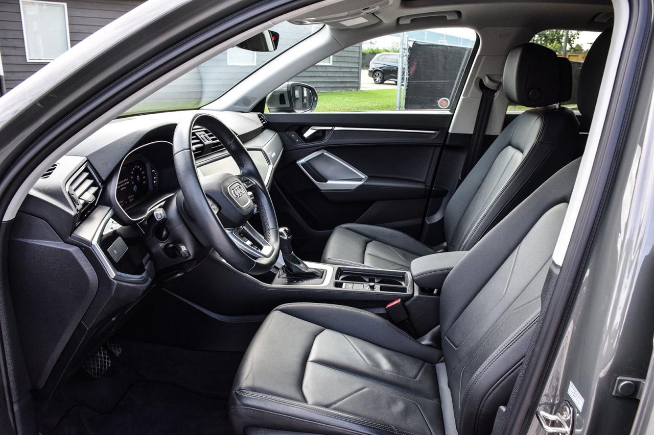 2023 Audi Q3 Progressiv No Accidents Panoroof BSM LDW Photo