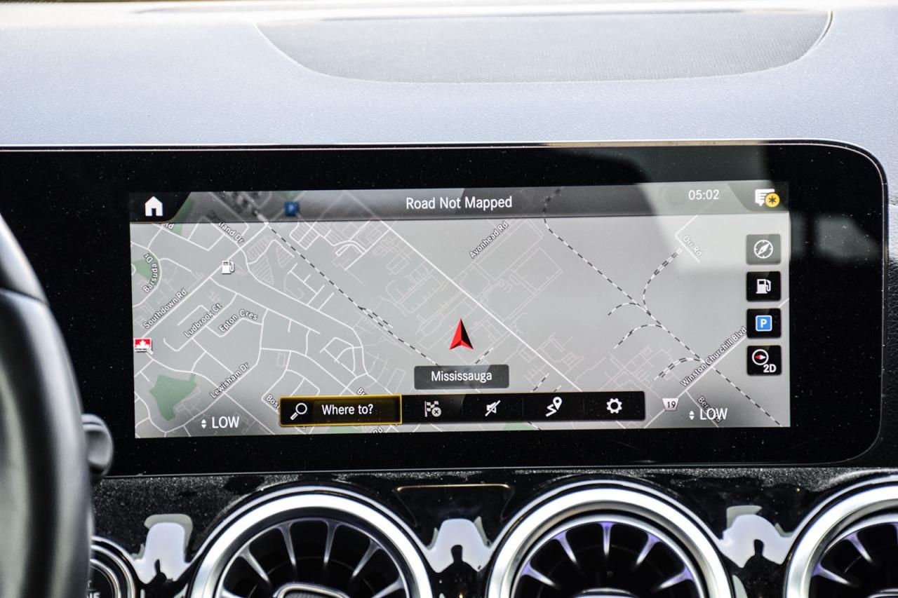 2022 Mercedes-Benz GLA GLA250 AMG No Accident Digi Dash Ambient Lighting Photo