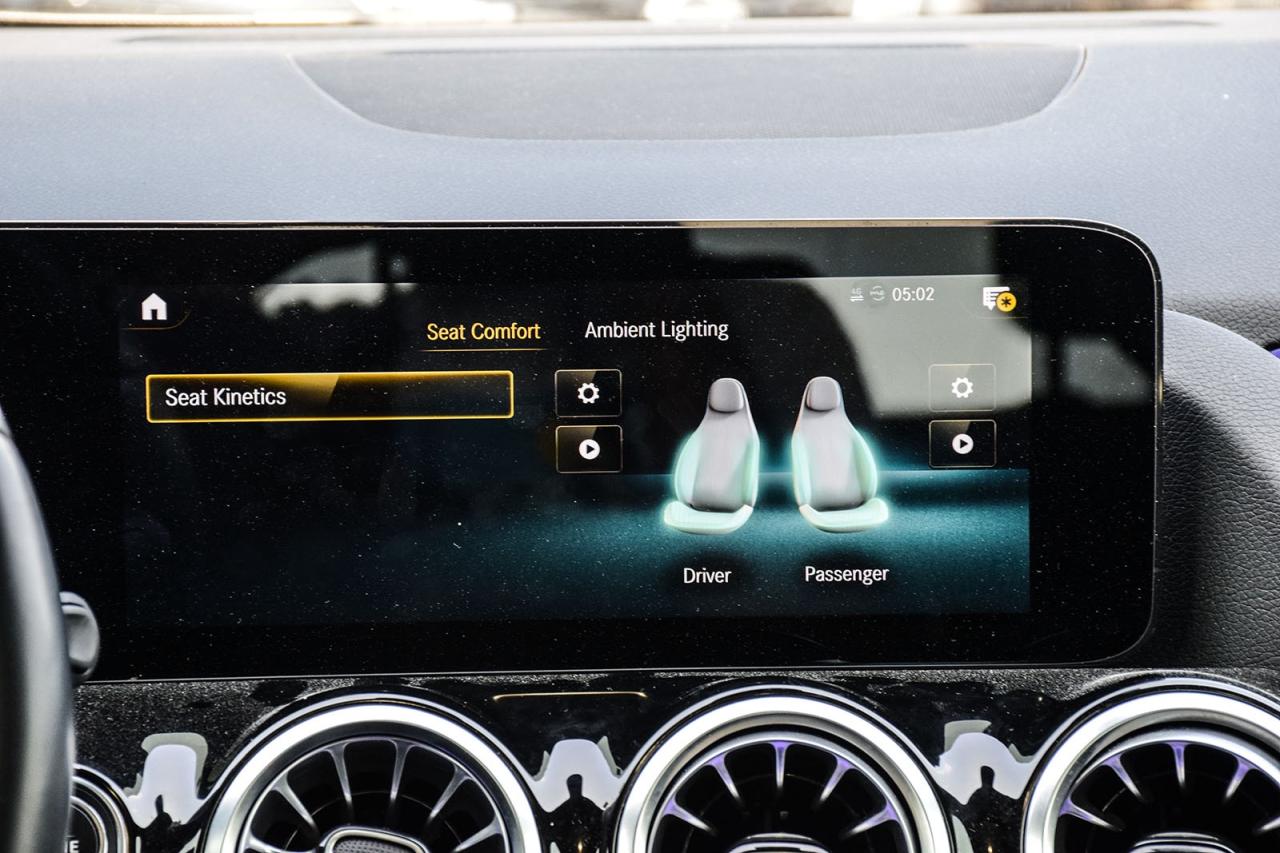 2022 Mercedes-Benz GLA GLA250 AMG No Accident Digi Dash Ambient Lighting Photo