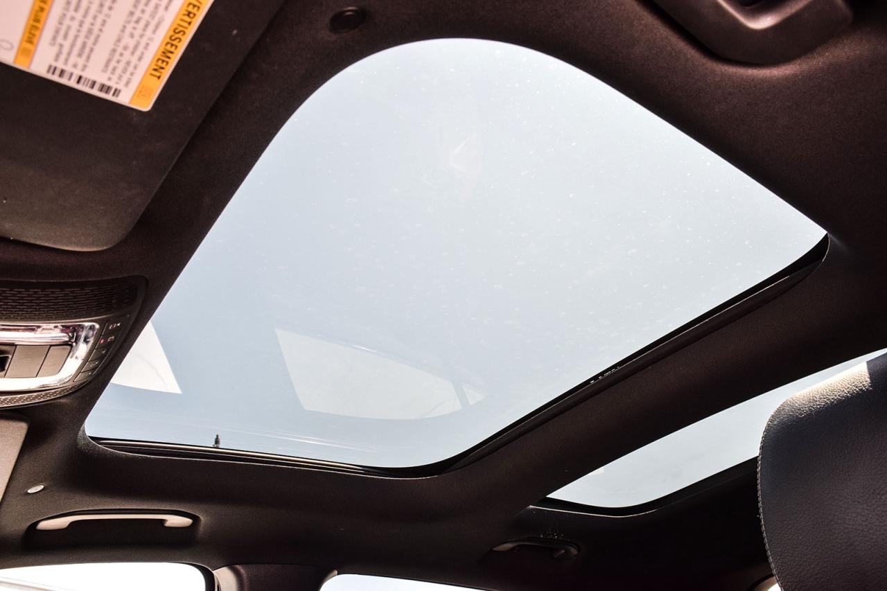 2021 Mercedes-Benz GLA GLA250 AMG No Accident Red Leather Digital Dash Photo