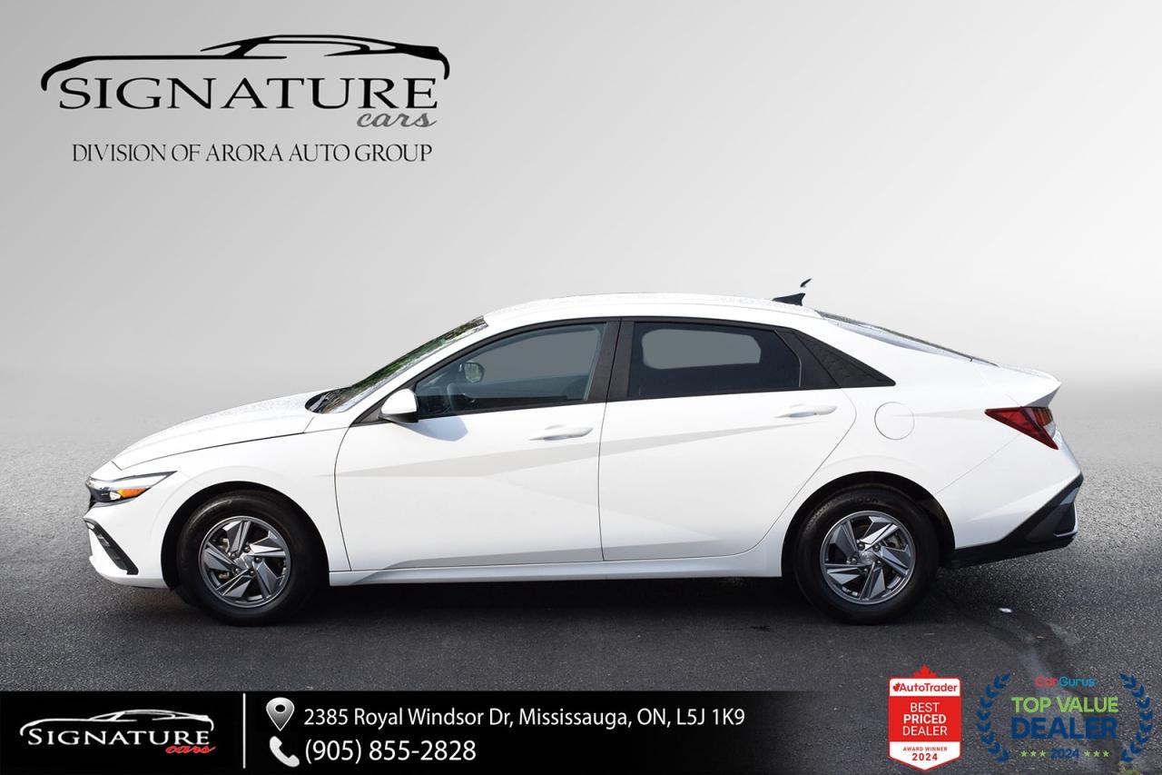 2024 Hyundai Elantra ESSENTIAL / NO ACCIDENTS / CARPLAY / BACKUP CAMERA Photo