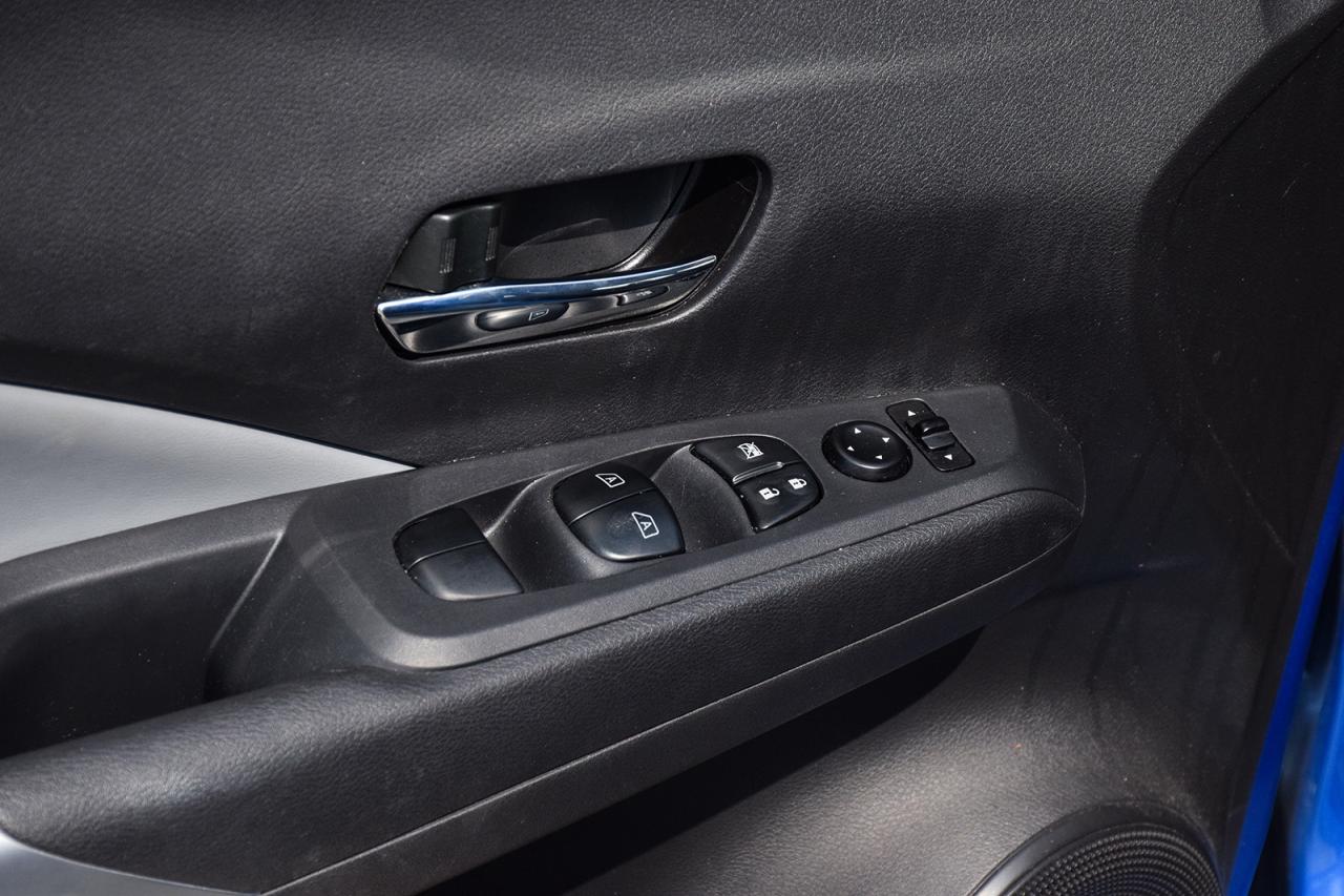 2023 Nissan Kicks SR PREMIUM NO ACCIDENT ADAPTIVE CRUISE CONTROL Photo