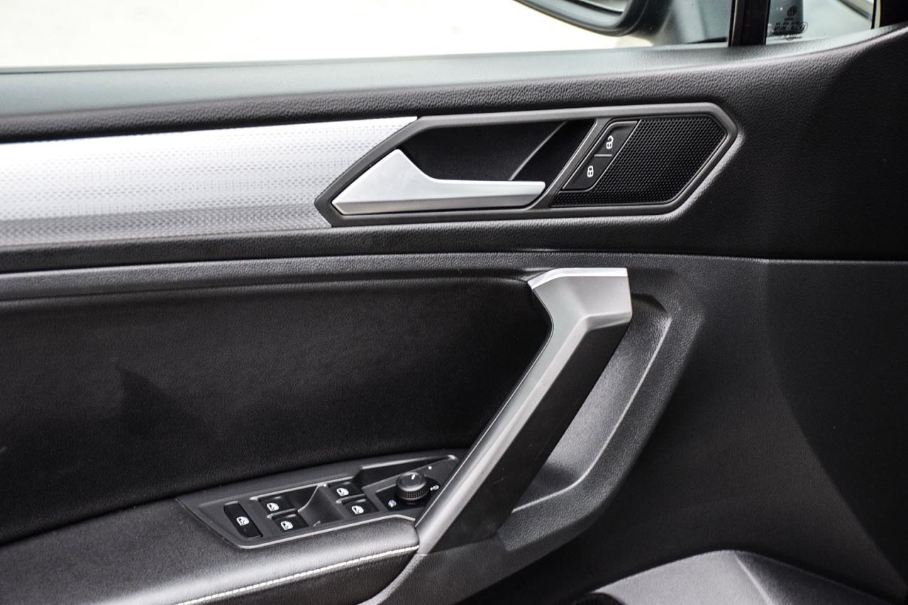 2022 Volkswagen Tiguan TRENDLINE NO ACCIDENT 7 PASSENGER DIGITAL DASH Photo